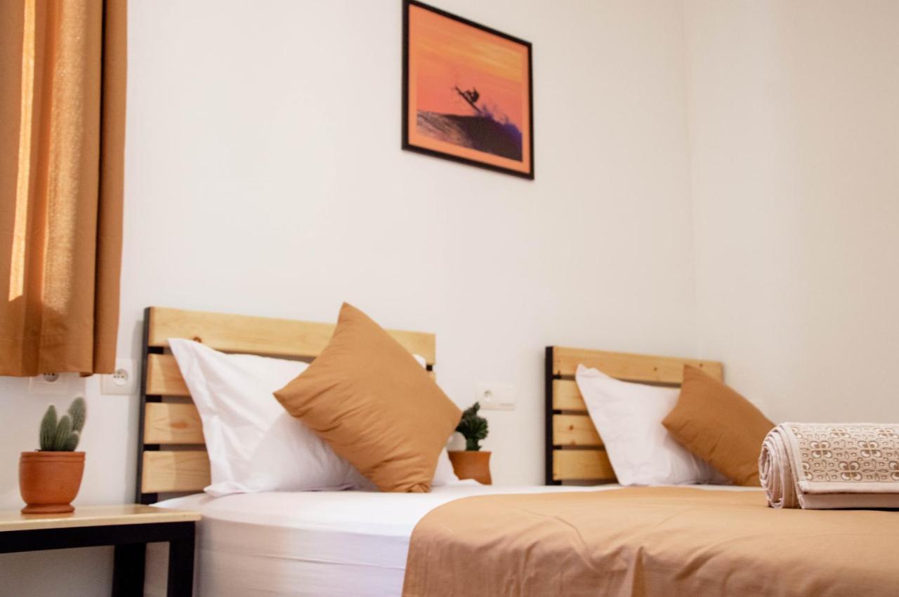 Albergue Mouja Surf Camp Taghazout Exterior foto